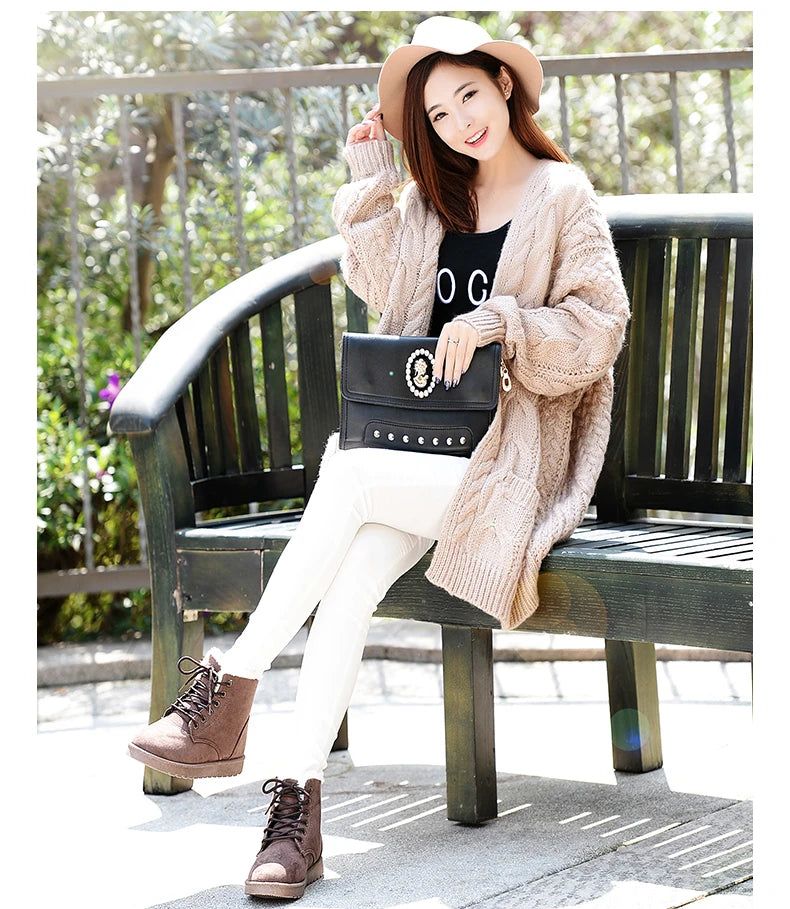 New Fashion Women Boots Winter Snow Boots Female Boots Warm Lace Flat